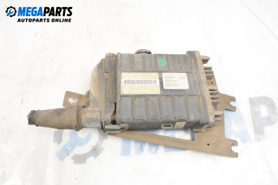 ECU for Volkswagen Passat II Variant B3, B4 (02.1988 - 06.1997) 1.8, 90 hp, № 0261200161