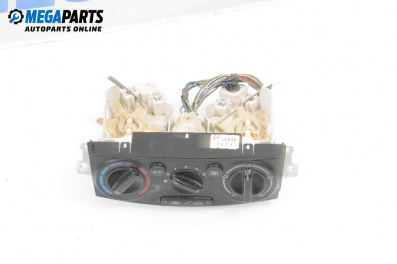 Panou aer condiționat for Mazda MPV II Minivan (08.1999 - 02.2006)