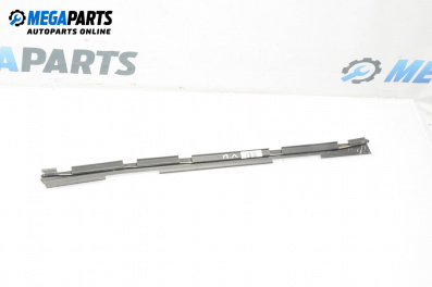 Leiste for Volkswagen Jetta IV Sedan (07.1999 - 12.2005), sedan, position: links, vorderseite