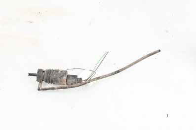 Windshield washer pump for Volkswagen Passat IV Sedan B5.5 (10.2000 - 12.2005)