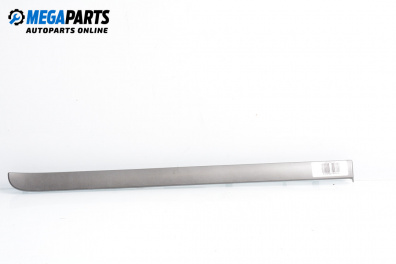 Material profilat interior for Volkswagen Touran Minivan I (02.2003 - 05.2010), 5 uși, monovolum