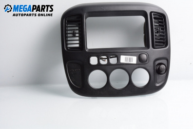 Consola centrală for Ford Maverick SUV II (02.2001 - 12.2007)