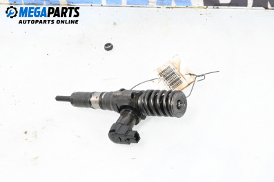Diesel fuel injector for Volkswagen Passat V Variant B6 (08.2005 - 11.2011) 2.0 TDI 16V, 140 hp