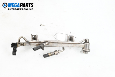 Fuel rail for Volkswagen Passat III Sedan B5 (08.1996 - 12.2001) 1.6, 101 hp
