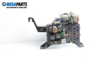 Fuse box for Ford Mondeo III Hatchback (10.2000 - 03.2007) 2.0 TDCi, 130 hp