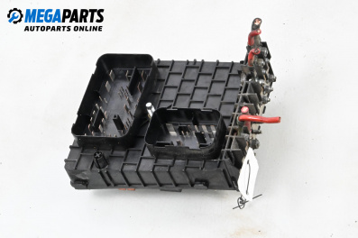Fuse box for Volkswagen Golf V Hatchback (10.2003 - 02.2009) 2.0 FSI 4motion, 150 hp