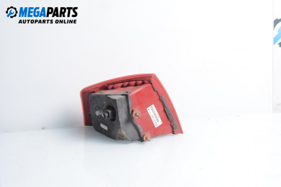 Bremsleuchte for Audi A8 Sedan 4E (10.2002 - 07.2010), sedan, position: rechts