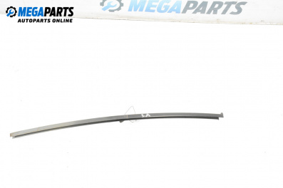Leiste for Toyota Avensis II Station Wagon (04.2003 - 11.2008), combi, position: rechts, rückseite