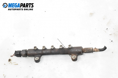 Fuel rail for Toyota Avensis II Station Wagon (04.2003 - 11.2008) 2.0 D-4D (ADT250), 126 hp