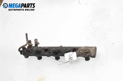 Fuel rail with injectors for Renault Laguna I Hatchback (11.1993 - 08.2002) 1.8 16V (B563, B564), 120 hp