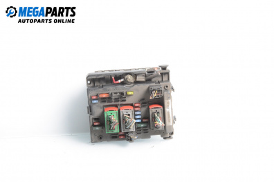 Fuse box for Peugeot 307 Hatchback (08.2000 - 12.2012) 1.4 16V, 88 hp