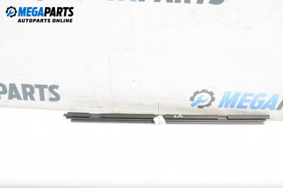 Glass seal for Volkswagen Passat IV Sedan B5.5 (10.2000 - 12.2005), 5 doors, sedan, position: front - right