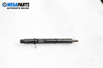 Diesel fuel injector for Volkswagen Passat IV Sedan B5.5 (10.2000 - 12.2005) 2.5 TDI 4motion, 180 hp