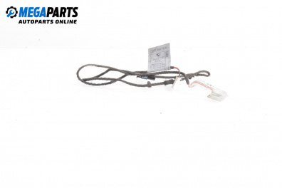 Positive battery terminal for BMW 3 Series E90 Sedan E90 (01.2005 - 12.2011) 325 d, 197 hp