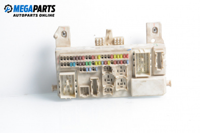 Fuse box for Mazda 3 Hatchback I (10.2003 - 12.2009) 1.6 DI Turbo, 109 hp