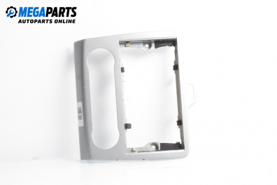 Central console for Ford Focus II Hatchback (07.2004 - 09.2012)