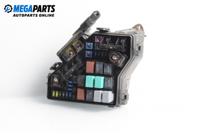 Fuse box for Honda CR-V III SUV (06.2006 - 01.2012) 2.0 i 4WD (RE5), 150 hp