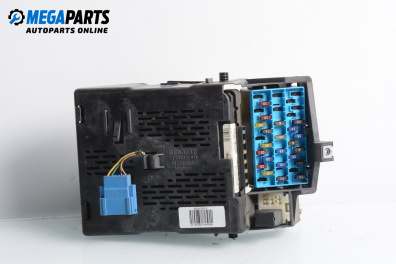 Fuse box for Renault Megane Scenic (10.1996 - 12.2001) 1.6 e (JA0F), 90 hp