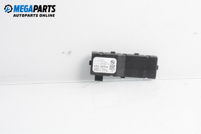 Central lock module for Opel Astra J Hatchback (12.2009 - 10.2015)