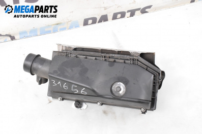Carcasă filtru de aer for Mercedes-Benz C-Class Sedan (W203) (05.2000 - 08.2007) C 200 CDI (203.004)