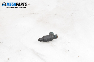 Gasoline fuel injector for Volkswagen Golf IV Hatchback (08.1997 - 06.2005) 1.6, 100 hp