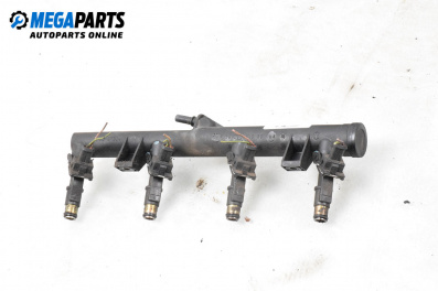 Fuel rail with injectors for Citroen Xsara Picasso (09.1999 - 06.2012) 2.0 16V, 136 hp
