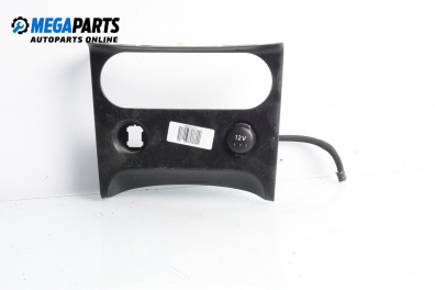 Consola centrală for Nissan Qashqai I SUV (12.2006 - 04.2014)