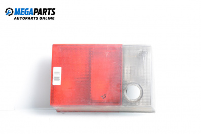Innere bremsleuchte for Audi 100 Avant C4 (12.1990 - 11.1994), combi, position: rechts