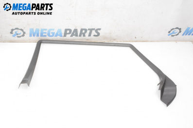 Material profilat interior for Mercedes-Benz C-Class Estate (S203) (03.2001 - 08.2007), 5 uși, combi