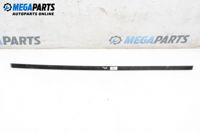 Windscreen moulding for Peugeot 307 Station Wagon (03.2002 - 12.2009), station wagon, position: front