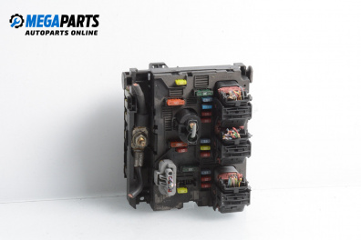 Fuse box for Peugeot 307 Station Wagon (03.2002 - 12.2009) 1.6 HDI 110, 109 hp