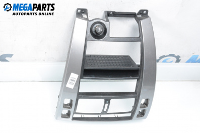 Central console for Hyundai Tucson SUV I (06.2004 - 11.2010)