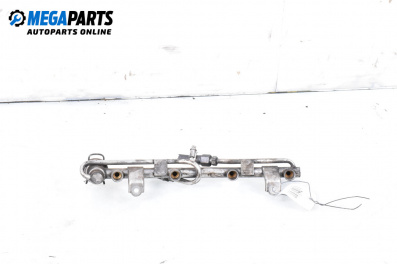 Benzin-einspritzleiste for Volkswagen Passat III Sedan B5 (08.1996 - 12.2001) 1.8, 125 hp