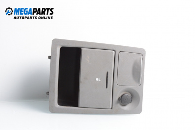 Plafonieră interioară for Kia Sorento I SUV (08.2002 - 12.2009)