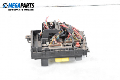 Fuse box for Alfa Romeo 145 Hatchback (07.1994 - 01.2001) 1.9 JTD, 105 hp