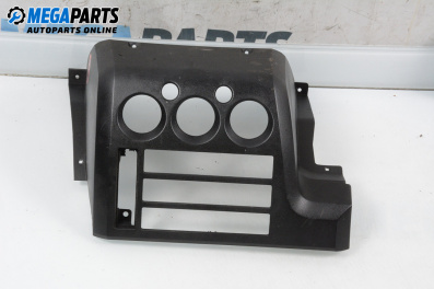 Consola centrală for Ford Fiesta V Hatchback (11.2001 - 03.2010)