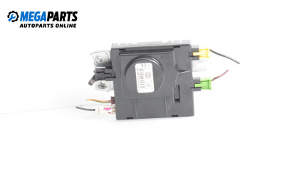 Amplificator antenă for Mercedes-Benz C-Class Estate (S204) (08.2007 - 08.2014)