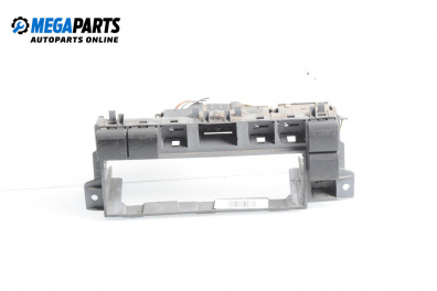 Central console for Opel Vectra B Sedan (09.1995 - 04.2002)