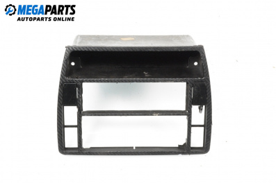 Consola centrală for Volkswagen Passat III Sedan B5 (08.1996 - 12.2001)