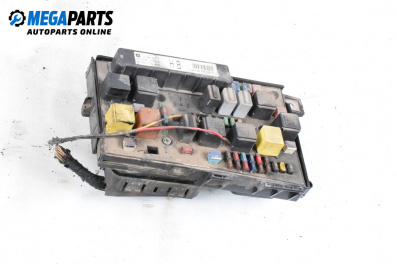Fuse box for Opel Astra H GTC (03.2005 - 10.2010) 1.7 CDTi, 101 hp