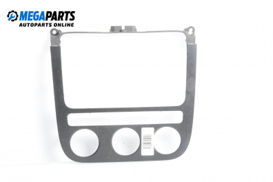 Zentralkonsole for Volkswagen Golf V Hatchback (10.2003 - 02.2009)