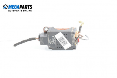 Antennenverstärker for Volkswagen Golf V Hatchback (10.2003 - 02.2009)