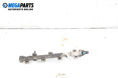 Benzin-einspritzleiste for Hyundai Matrix Minivan (06.2001 - 08.2010) 1.6, 103 hp