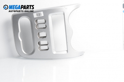 Consola centrală for Dacia Sandero Hatchback I (06.2008 - 12.2012)
