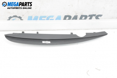 Windshield air vent for Renault Scenic II Minivan (06.2003 - 07.2010)