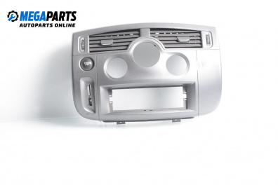 Central console for Renault Scenic II Minivan (06.2003 - 07.2010)