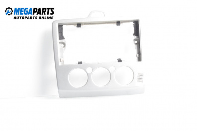 Central console for Ford Focus II Estate (07.2004 - 09.2012)