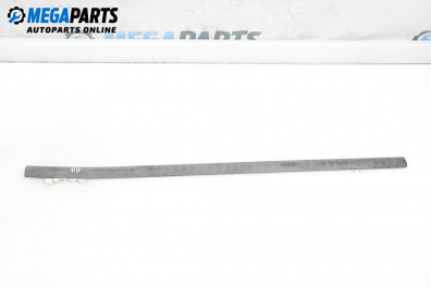 Material profilat exterior for Volkswagen Passat IV Variant B5.5 (09.2000 - 08.2005), combi, position: dreapta