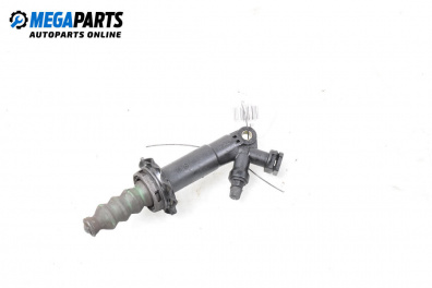 Pompă secundară ambreiaj for Volkswagen Touareg SUV I (10.2002 - 01.2013)