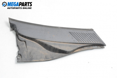 Windshield wiper cover cowl for Renault Symbol Sedan (02.1998 - 04.2008), 5 doors, sedan